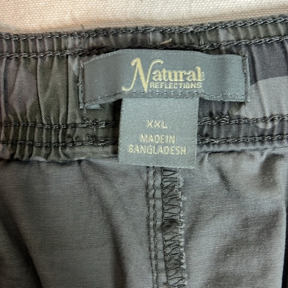 Natural Reflections Camo Cargo Joggers XXL - Picture 6 of 10
